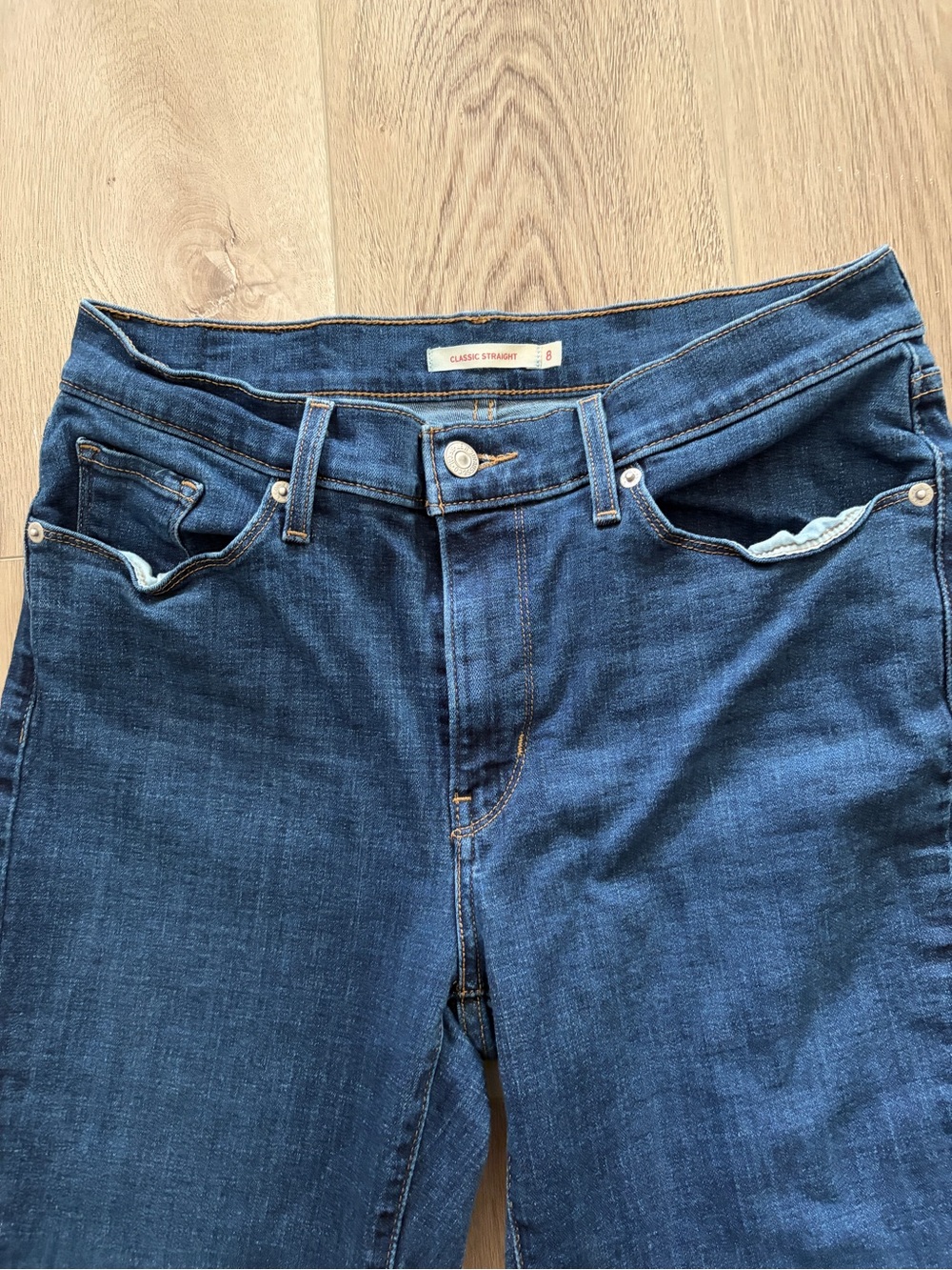 Levi's Classic Straight Women's Blue Stretch Jeans - Picture 3 of 6